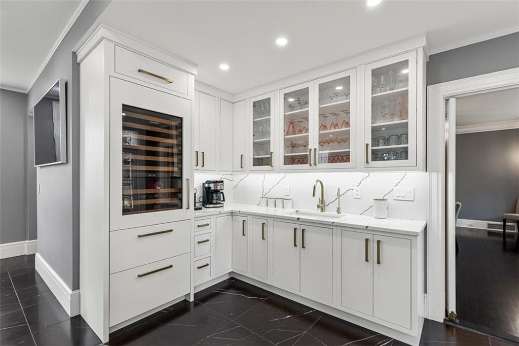 188 Blackstone Boulevard photo 19