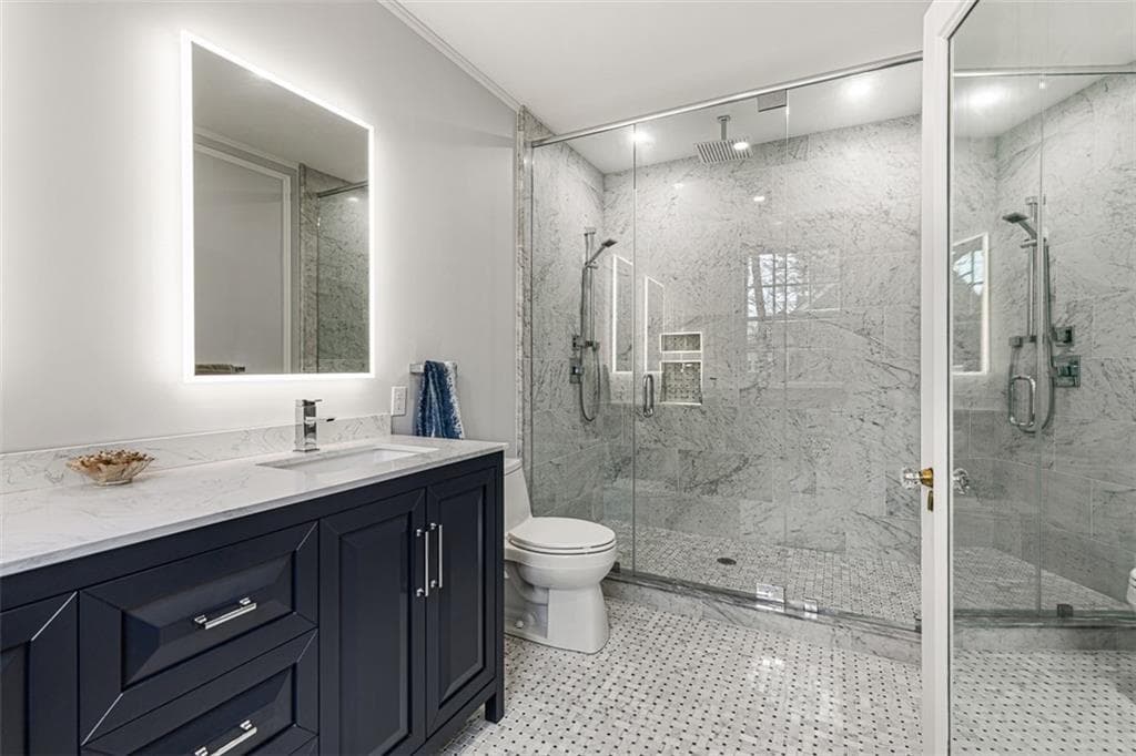188 Blackstone Boulevard photo 35