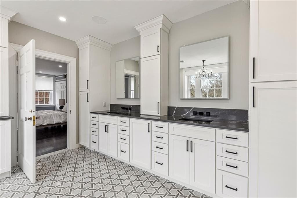 188 Blackstone Boulevard photo 31