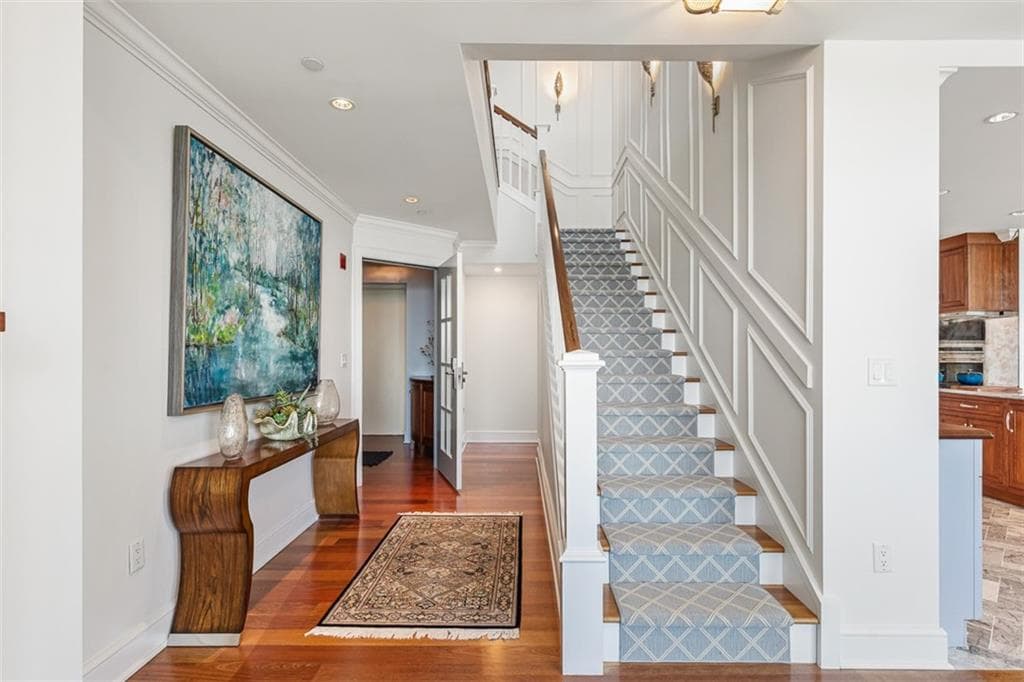 1 Tower Drive UNIT 1701 photo 8
