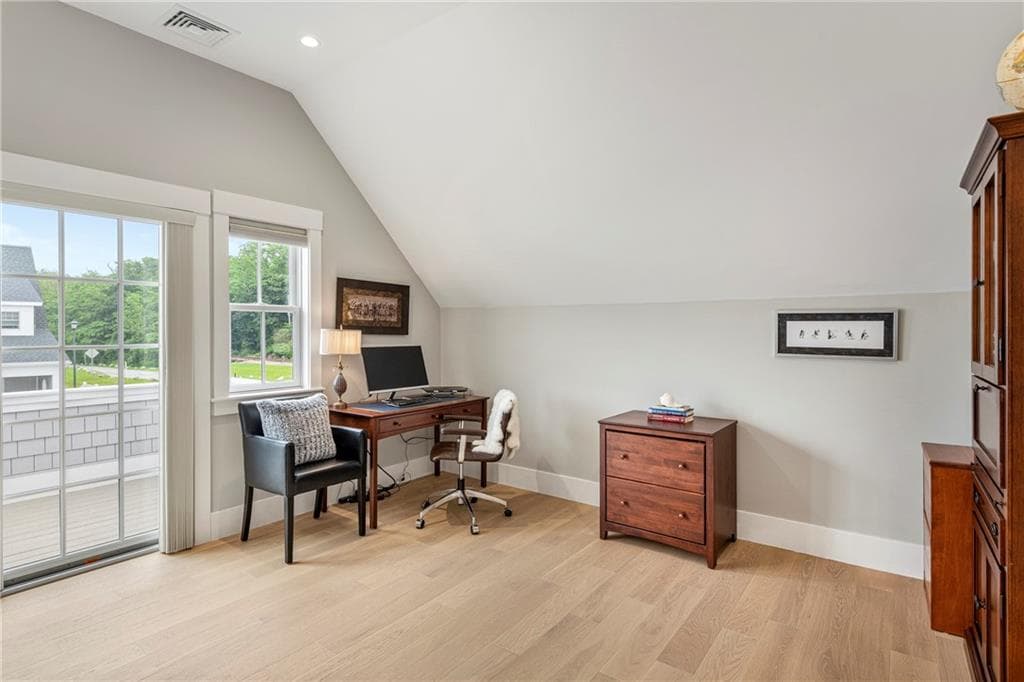 5 Portsmouth Lane photo 39
