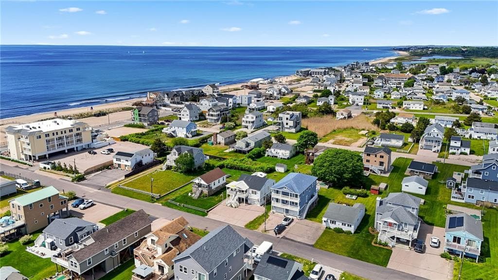 12 Montauk Avenue photo 43