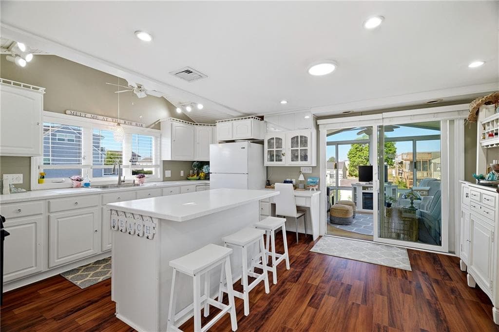 12 Montauk Avenue photo 14