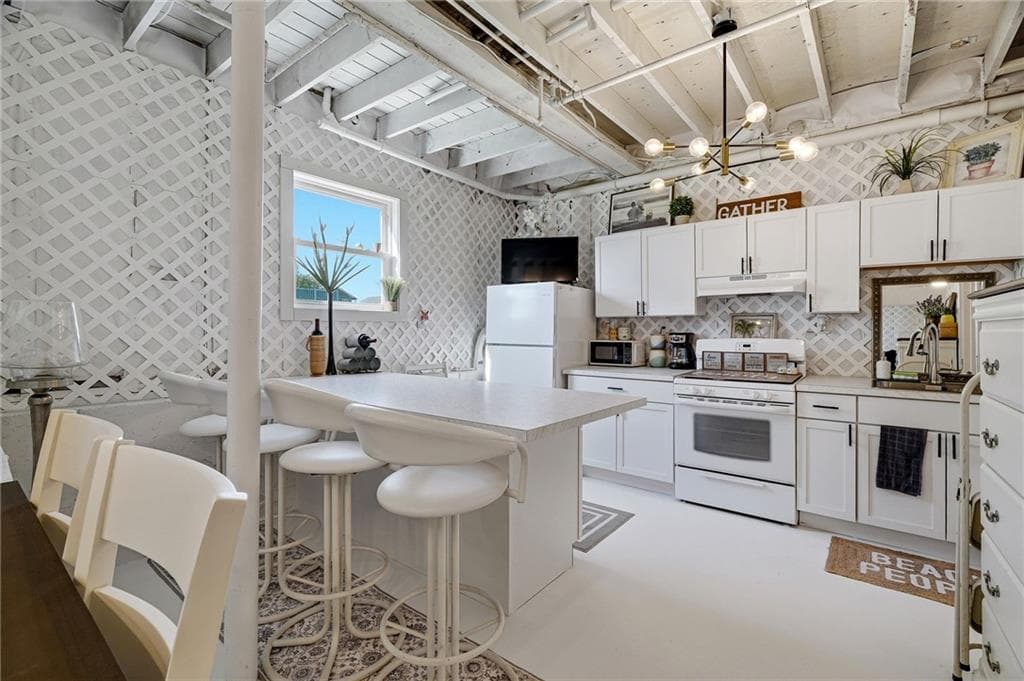 12 Montauk Avenue photo 31