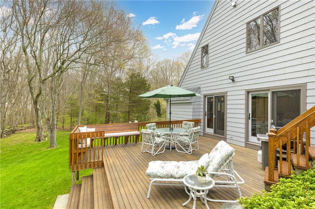 Single Family Residence at 94 Howland Road, Westport, photo 6 of 29