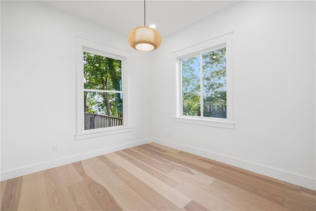 7 Sheffield Avenue photo 34