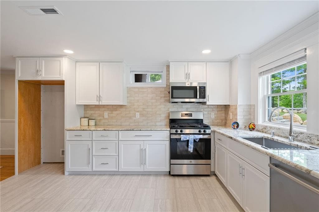 Single Family Residence at 120 Stubble Brook Road, West Greenwich, photo 40 of 50