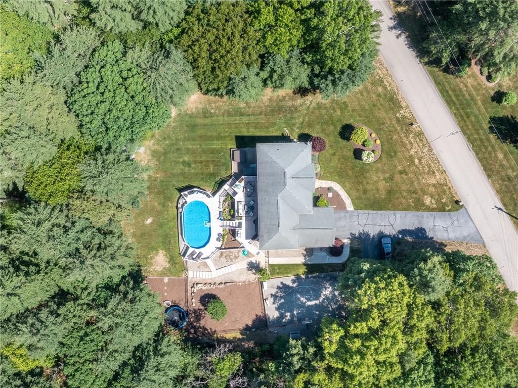 5 WEYMOUTH Lane photo 43