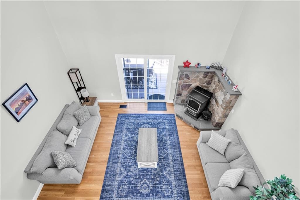 5 WEYMOUTH Lane photo 16