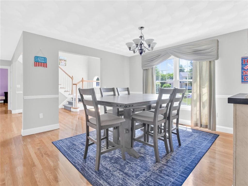 5 WEYMOUTH Lane photo 18