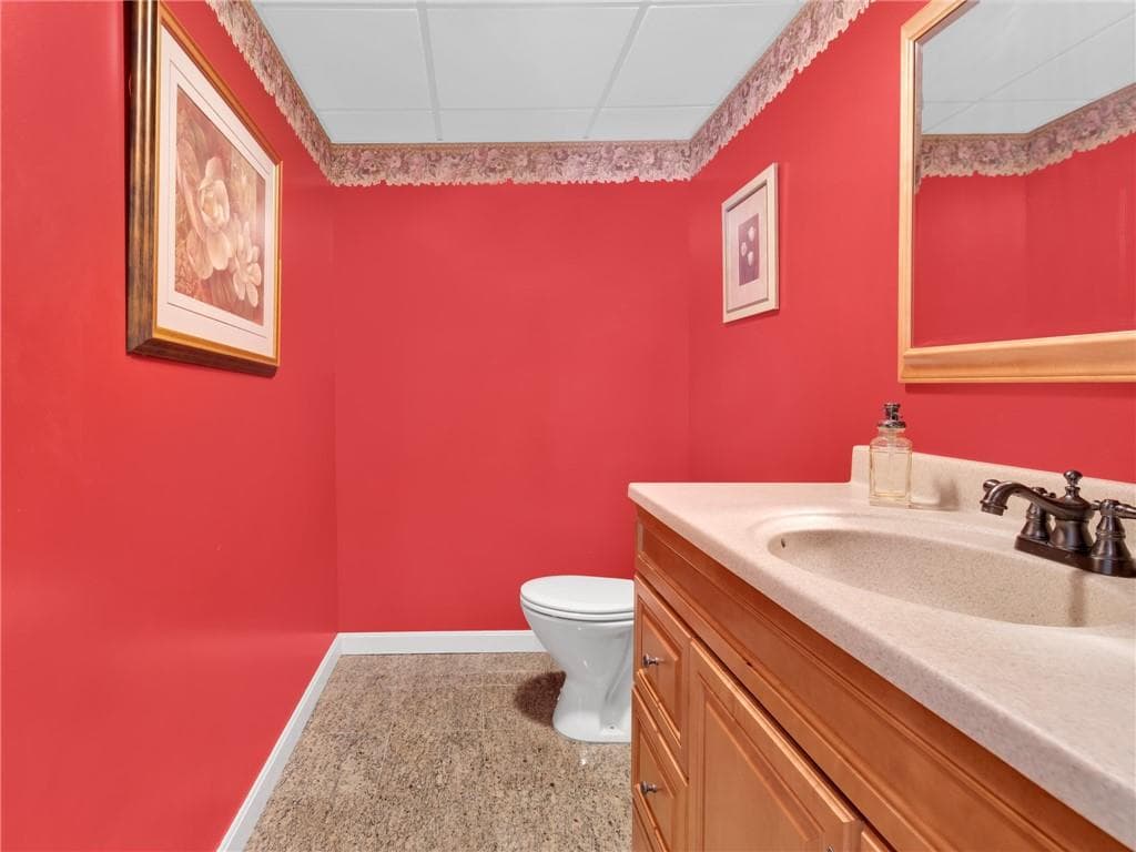 5 WEYMOUTH Lane photo 37