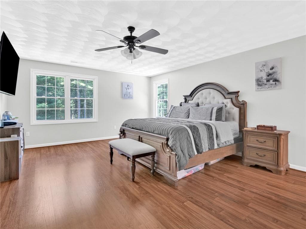 5 WEYMOUTH Lane photo 25