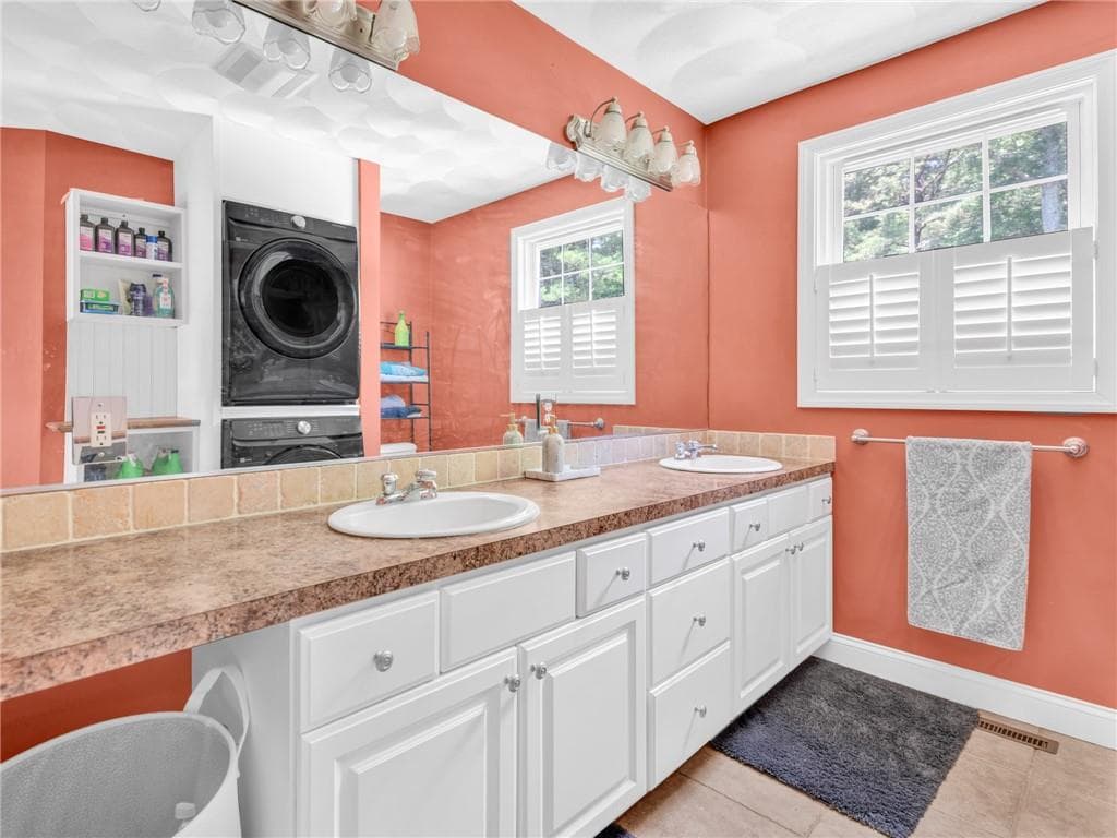 5 WEYMOUTH Lane photo 21