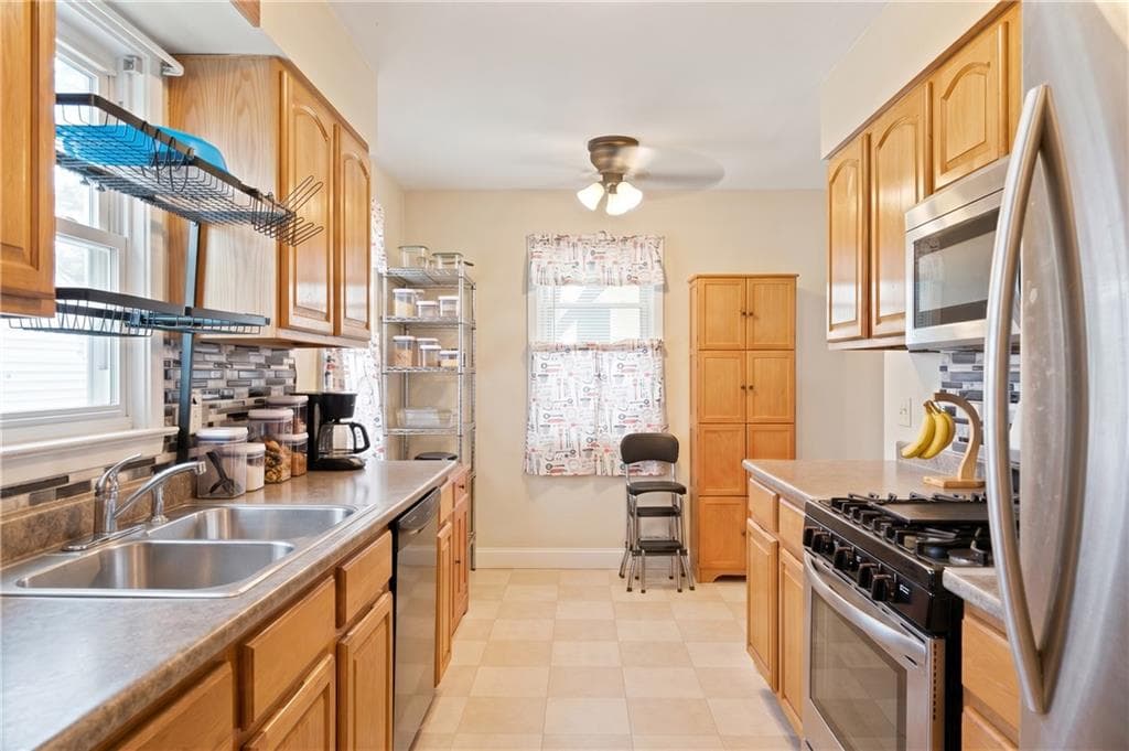 Condominium at 221 Early Street UNIT B, Providence, photo 18 of 23