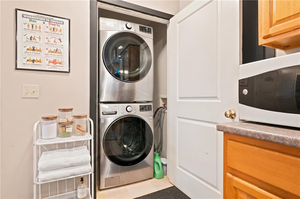 Condominium at 221 Early Street UNIT B, Providence, photo 21 of 23