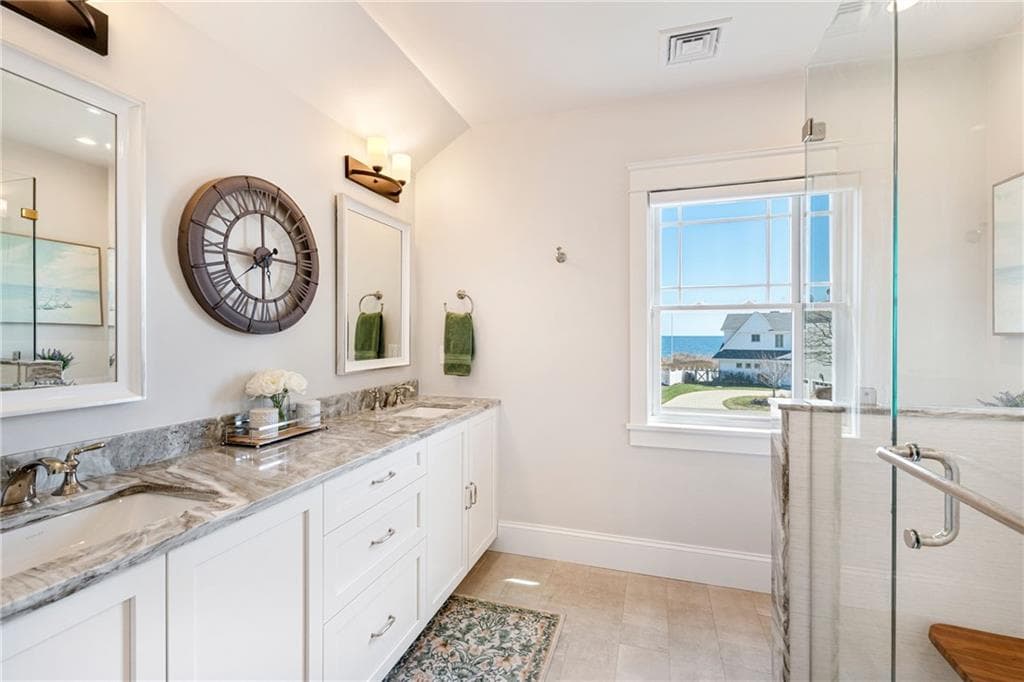 1048 Ocean Road Road photo 35