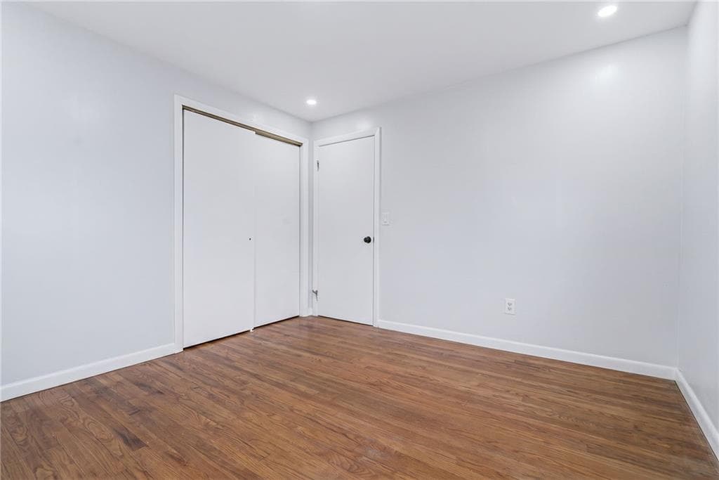 Single Family Residence at 27 Douglas Circle, Smithfield, photo 11 of 20