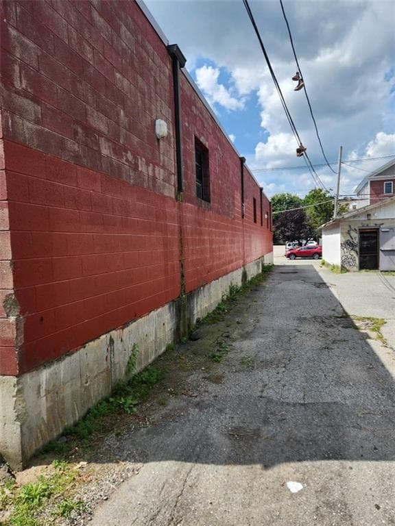 31 Delaine Street photo 9
