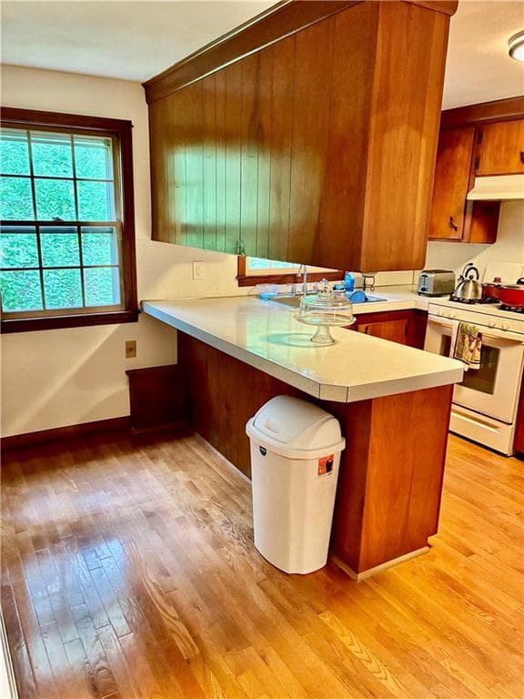 Single Family Residence at 12 Tom Lee Drive, North Smithfield, photo 6 of 43
