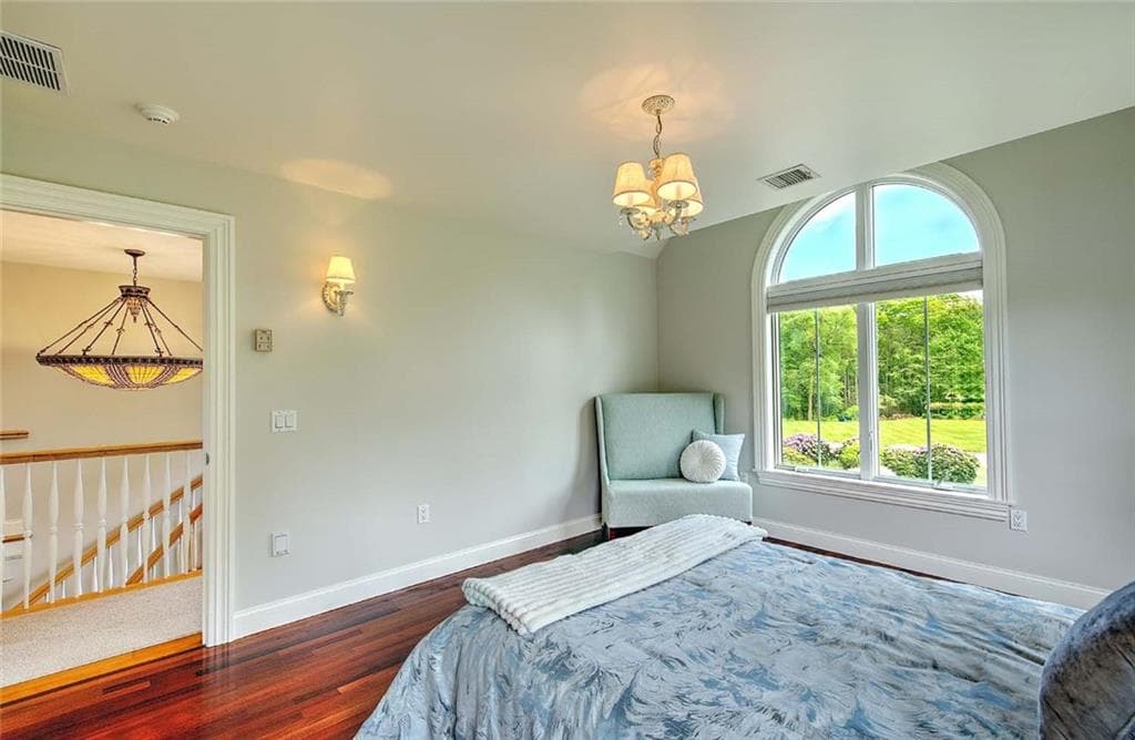 357 CONGDON Drive photo 27