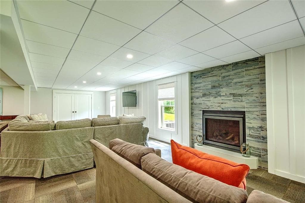357 CONGDON Drive photo 36