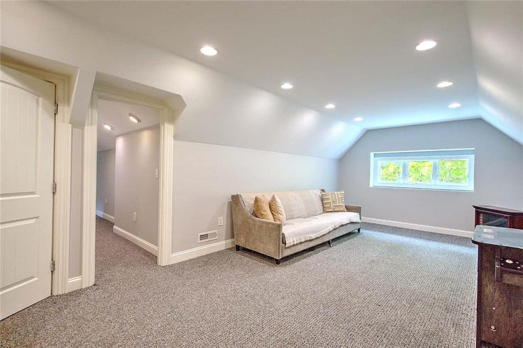 357 CONGDON Drive photo 32