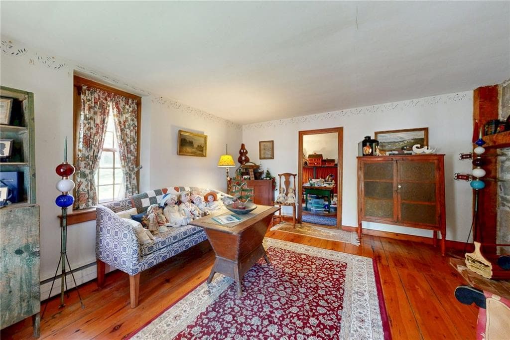 1503 Putnam Pike photo 6