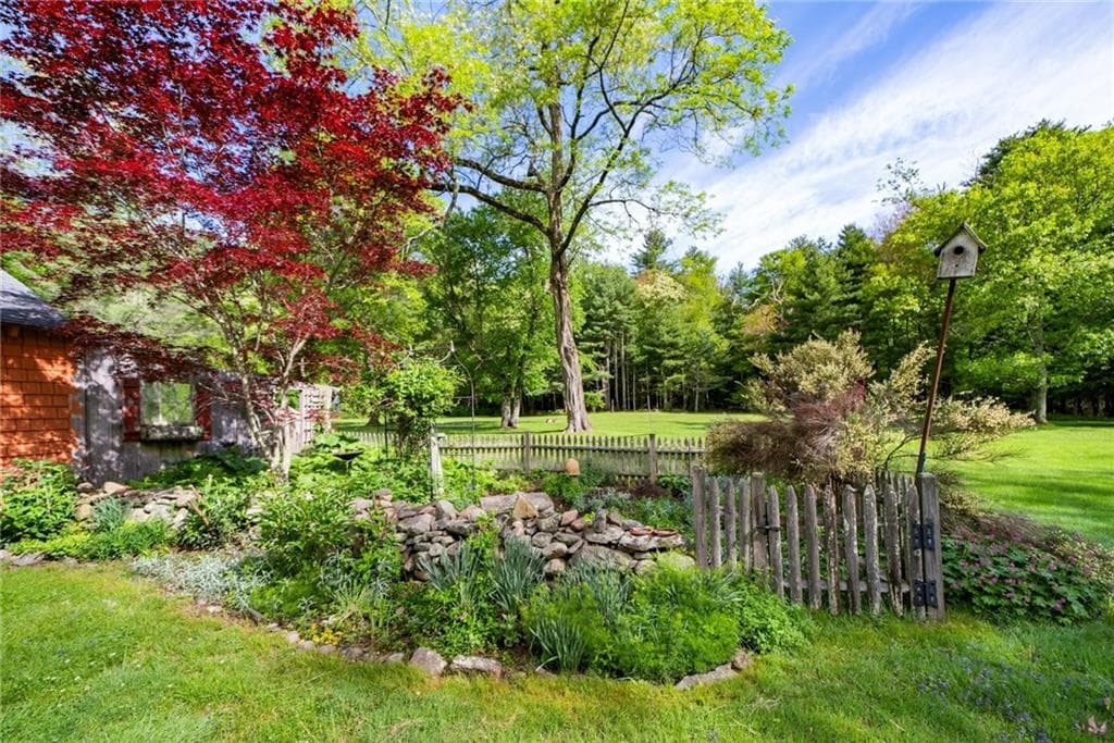 1503 Putnam Pike photo 46