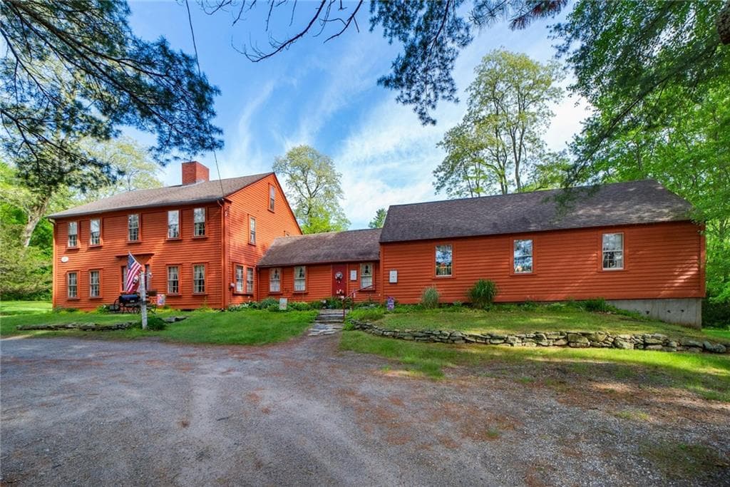 1503 Putnam Pike