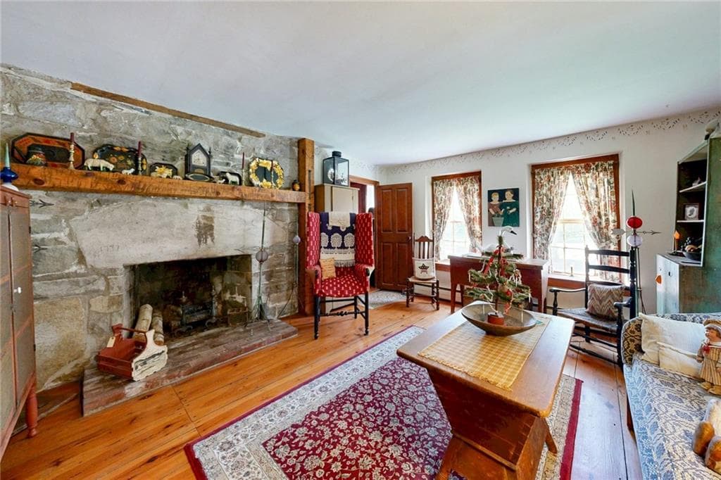 1503 Putnam Pike photo 8