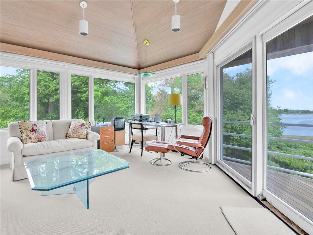 275 Boston Neck Road photo 34