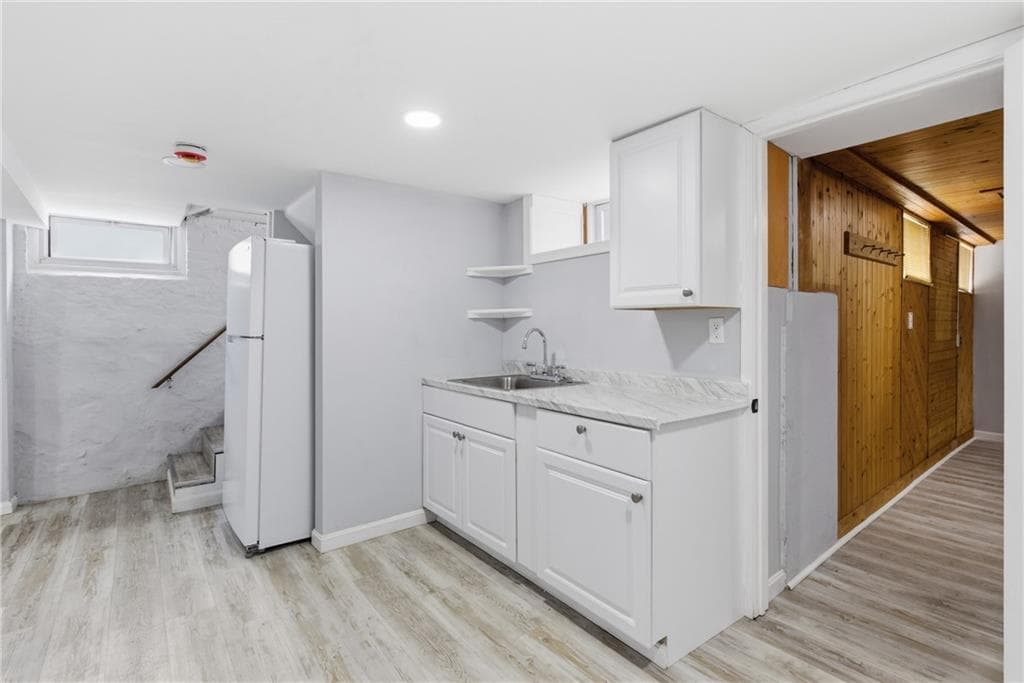 Single Family Residence at 27 Hemlock Avenue, Cranston, photo 24 of 30