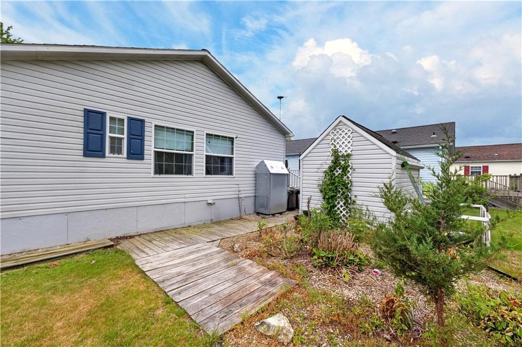 96 Songbird Lane photo 9