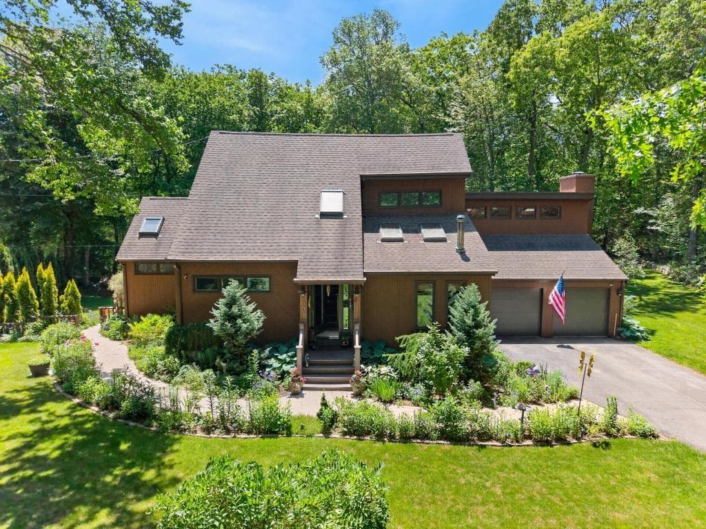 190 Stoney Hollow Road