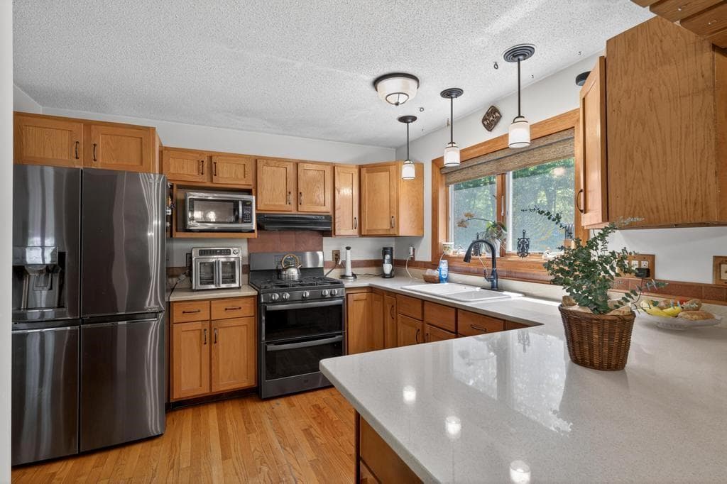 190 Stoney Hollow Road photo 19
