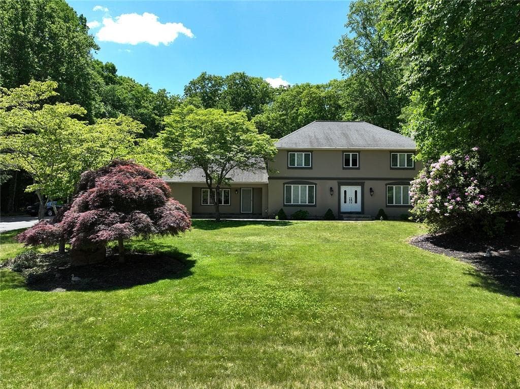 10 Arbor Way photo 2