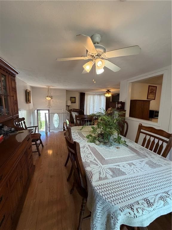 Single Family Residence at 6 Balsam Court, Johnston, photo 9 of 35