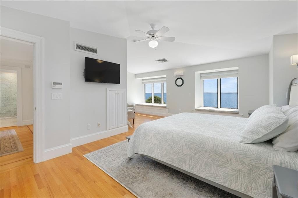 30 Angell Court photo 16