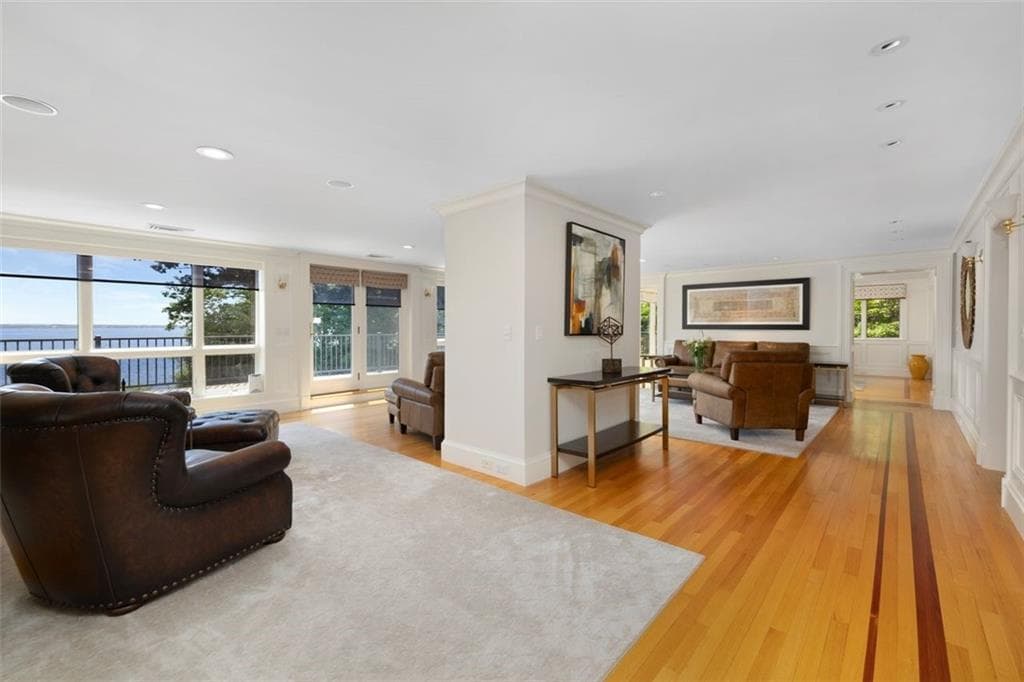 30 Angell Court photo 5