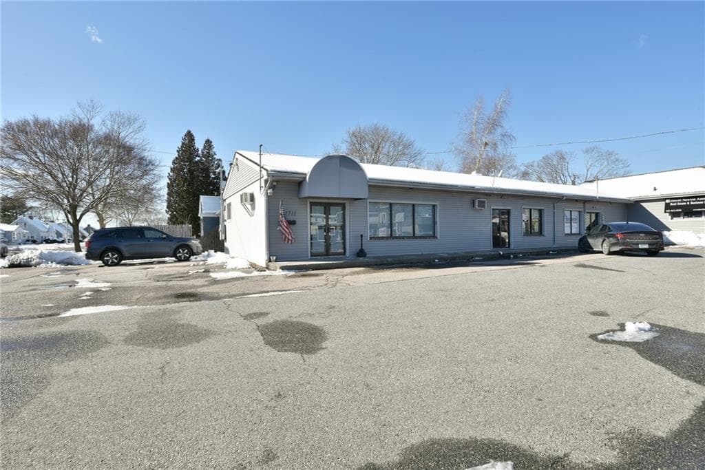 1709 Warwick Avenue UNIT A photo 5