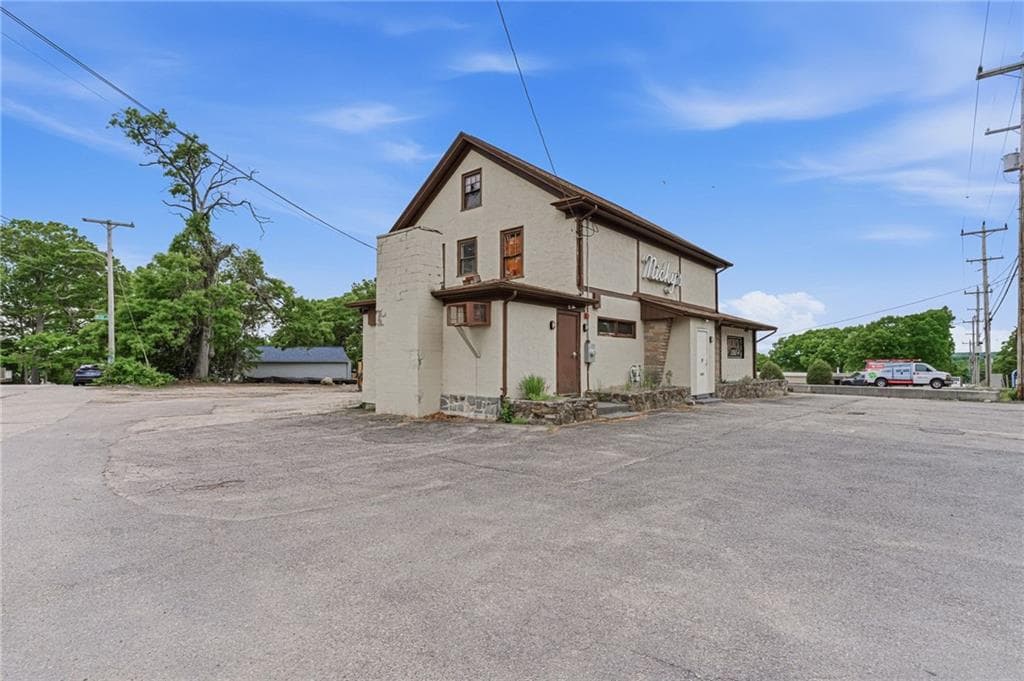 354 Tiogue Avenue photo 28