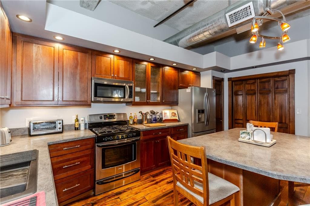 Condominium at 404 Roosevelt Avenue UNIT 204G, Central Falls, photo 3 of 48