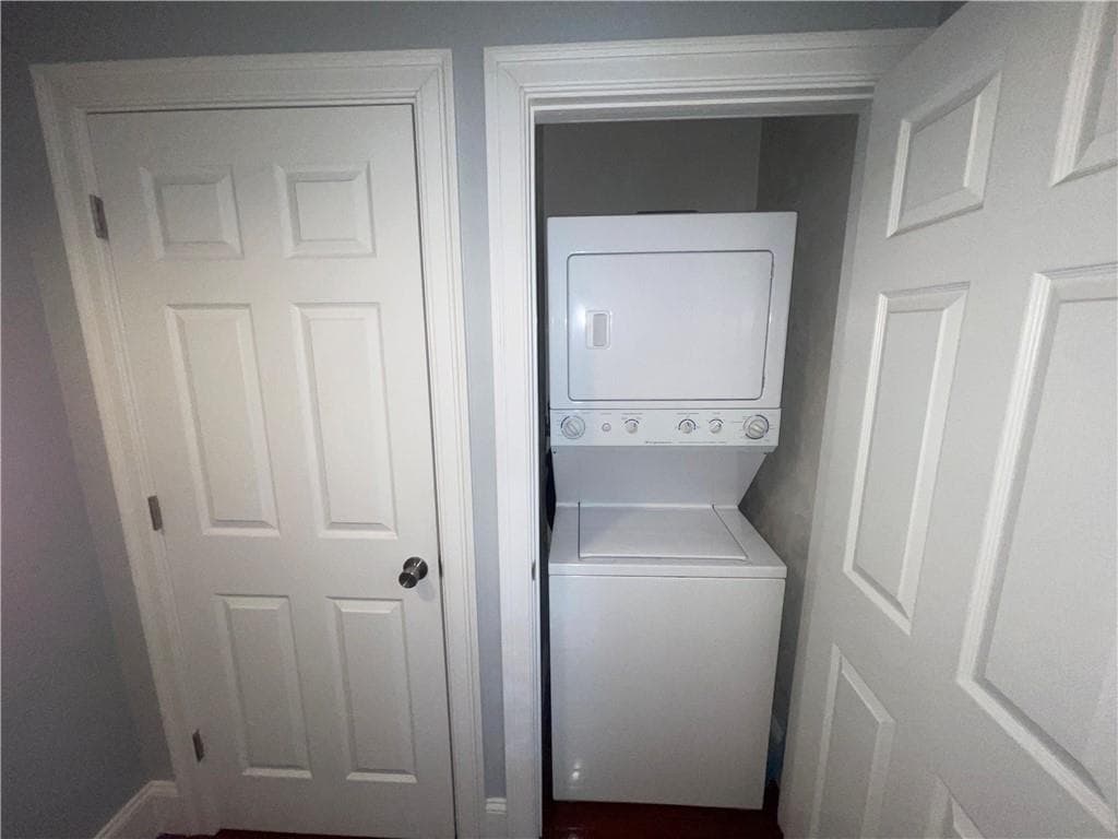 1746 Lonsdale Avenue UNIT A photo 17