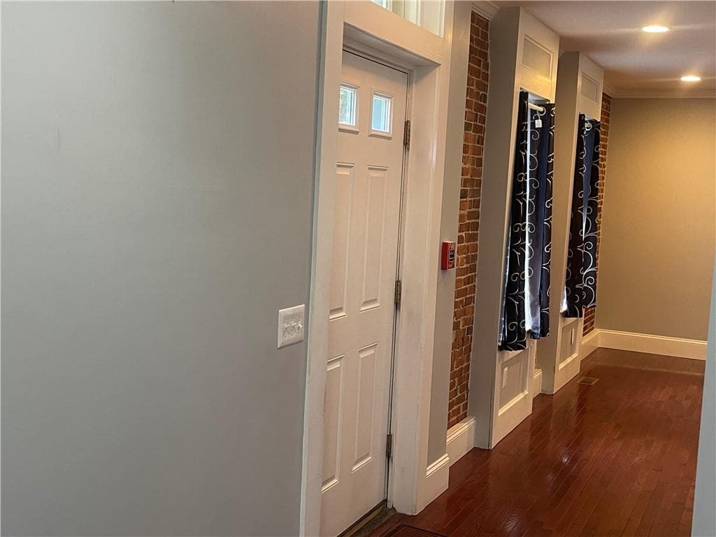 1746 Lonsdale Avenue UNIT A photo 15