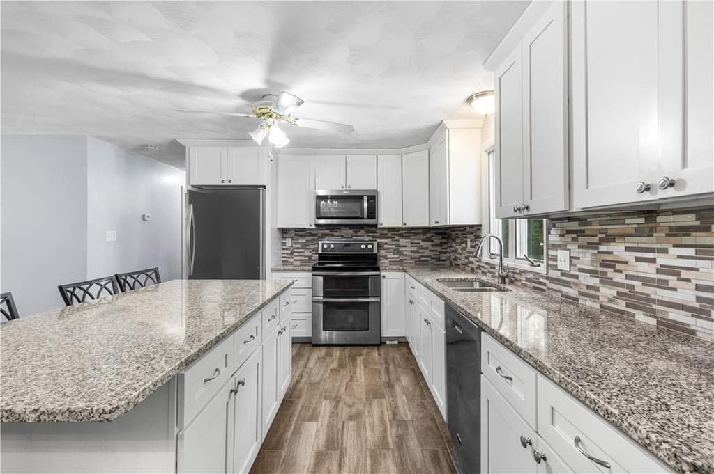 Single Family Residence at 77 Pine Hill Avenue, Johnston, photo 6 of 20