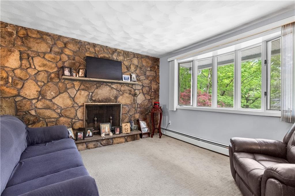 Single Family Residence at 77 Pine Hill Avenue, Johnston, photo 9 of 20
