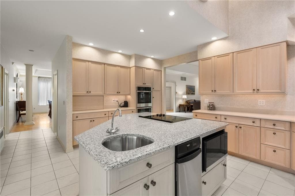 7 Oak Tree Lane photo 9