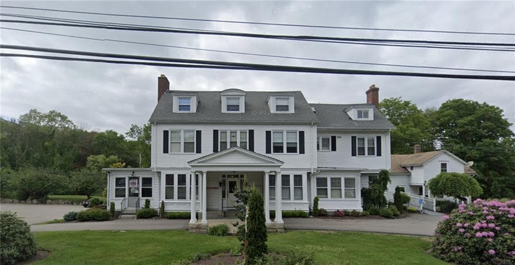 31 33 Danielson Pike