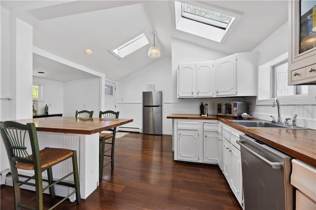 16 Courtway Street photo 16