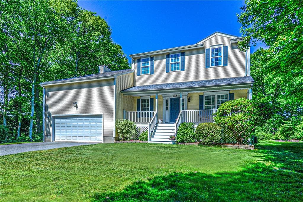 Single Family Residence at 394 Westmoreland Lane, North Kingstown, photo 2 of 43